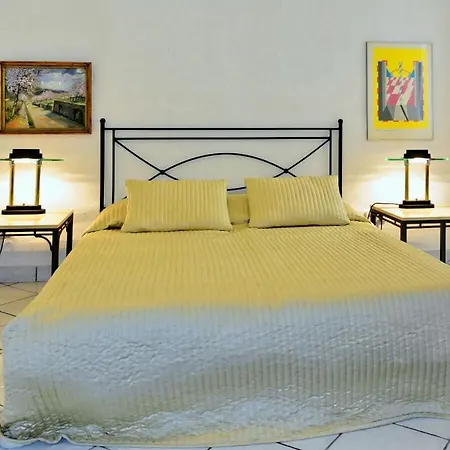 Praelo Comfortable